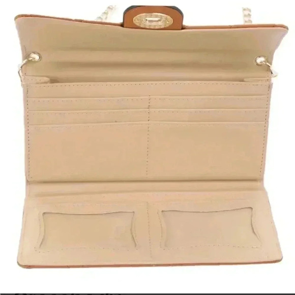 Mali+Lili Capri Wallet Crossbody Tan - Picture 2 of 8